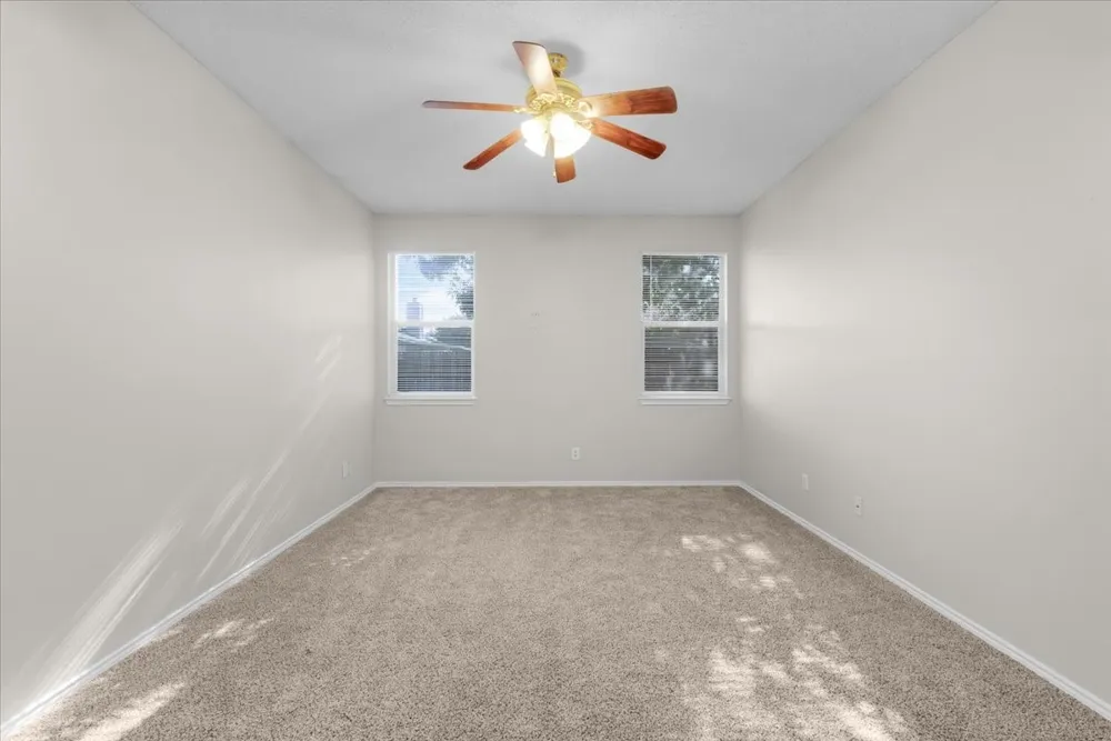 3933 Parkhaven Drive Denton, TX 76210