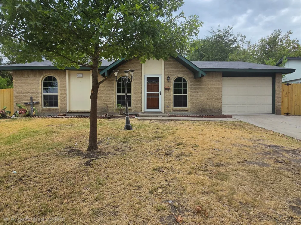 5102 Preston Trail Garland, TX 75043