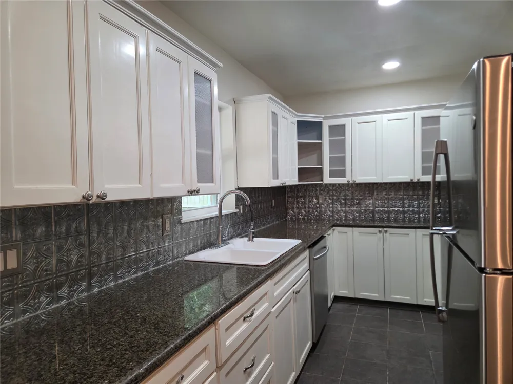 5102 Preston Trail Garland, TX 75043