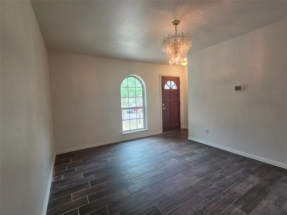 5102 Preston Trail Garland, TX 75043