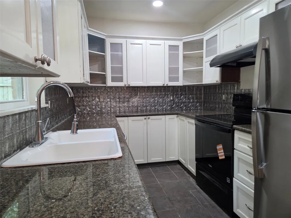 5102 Preston Trail Garland, TX 75043