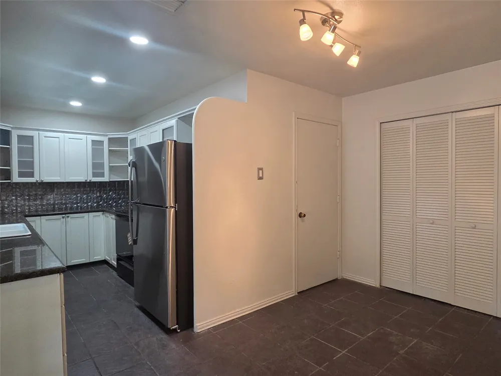 5102 Preston Trail Garland, TX 75043