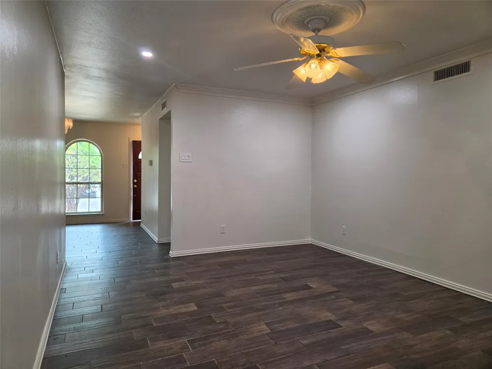 5102 Preston Trail Garland, TX 75043