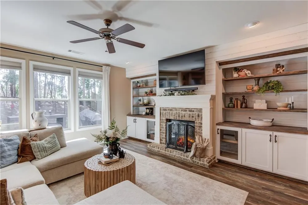 6144 Stella Light Drive Flowery Branch, GA 30542