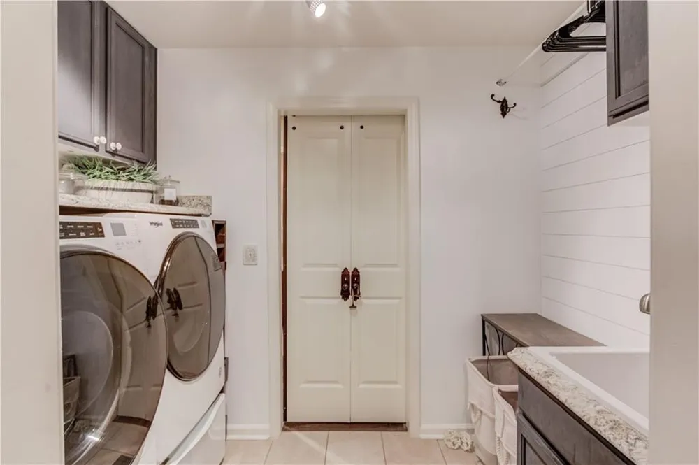 6144 Stella Light Drive Flowery Branch, GA 30542