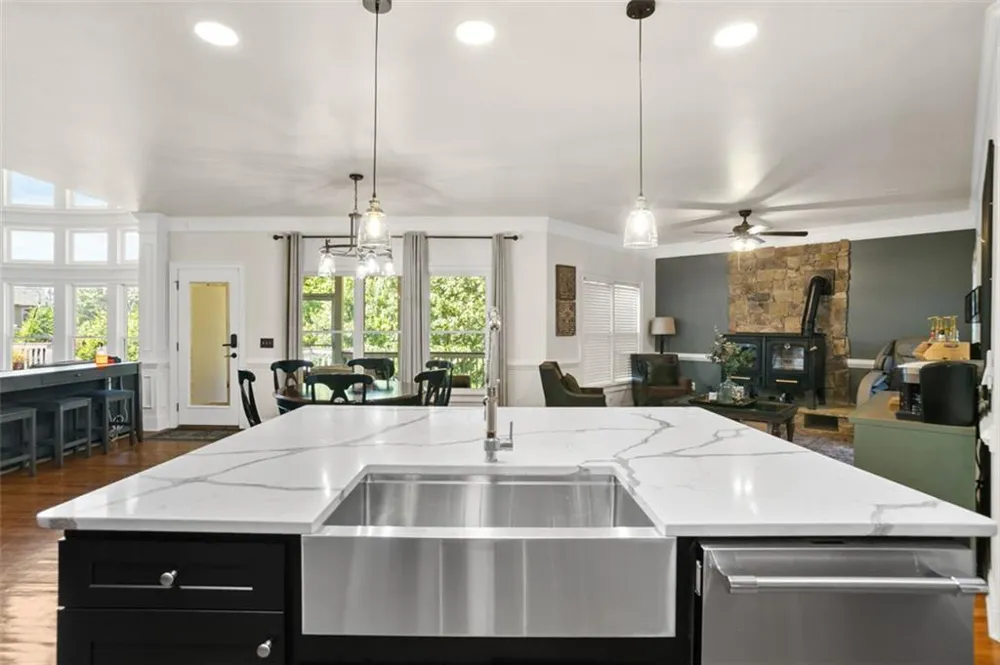 17 Snap Dragon Lane Dallas, GA 30132