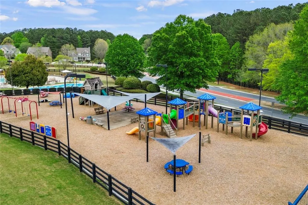 17 Snap Dragon Lane Dallas, GA 30132