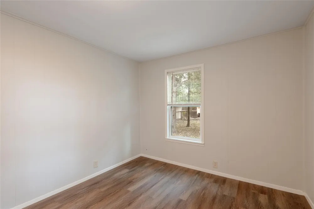145 Pine Hollow Lane Huntsville, TX 77320