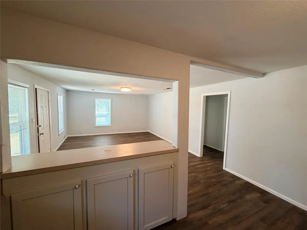 145 Pine Hollow Lane Huntsville, TX 77320