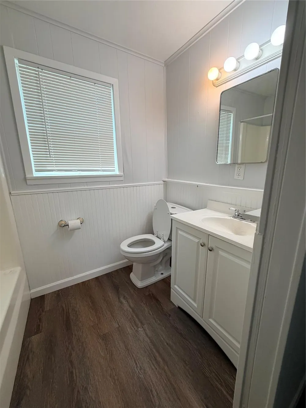 145 Pine Hollow Lane Huntsville, TX 77320