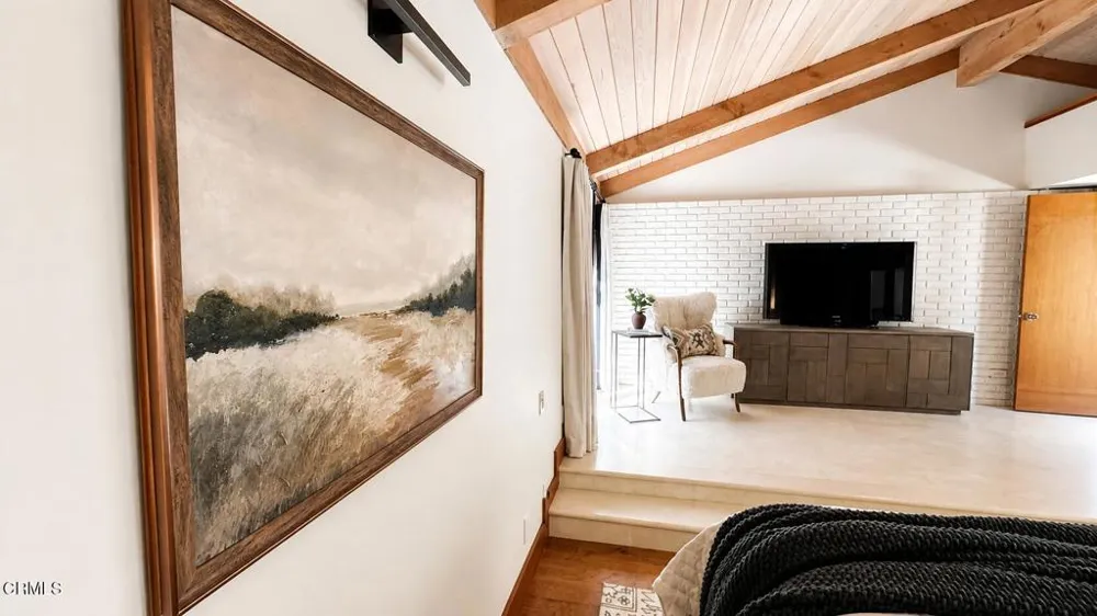 1476 Pathfinder Avenue Westlake Village, CA 91362