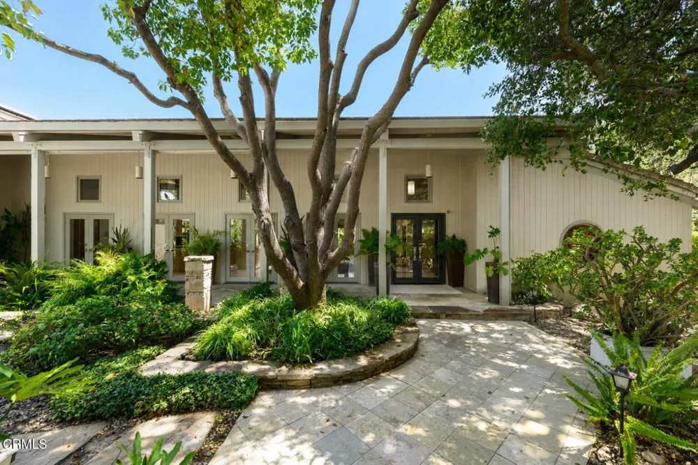 1476 Pathfinder Avenue Westlake Village, CA 91362