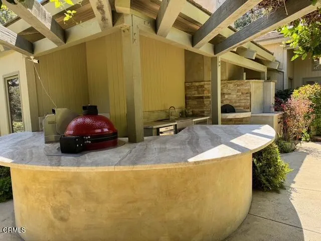 1476 Pathfinder Avenue Westlake Village, CA 91362