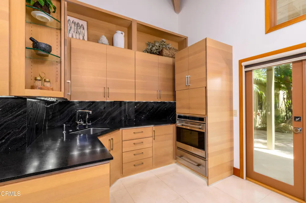 1476 Pathfinder Avenue Westlake Village, CA 91362