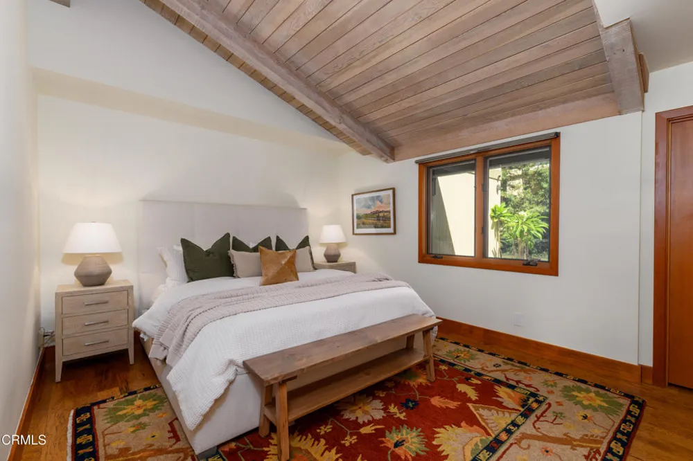 1476 Pathfinder Avenue Westlake Village, CA 91362