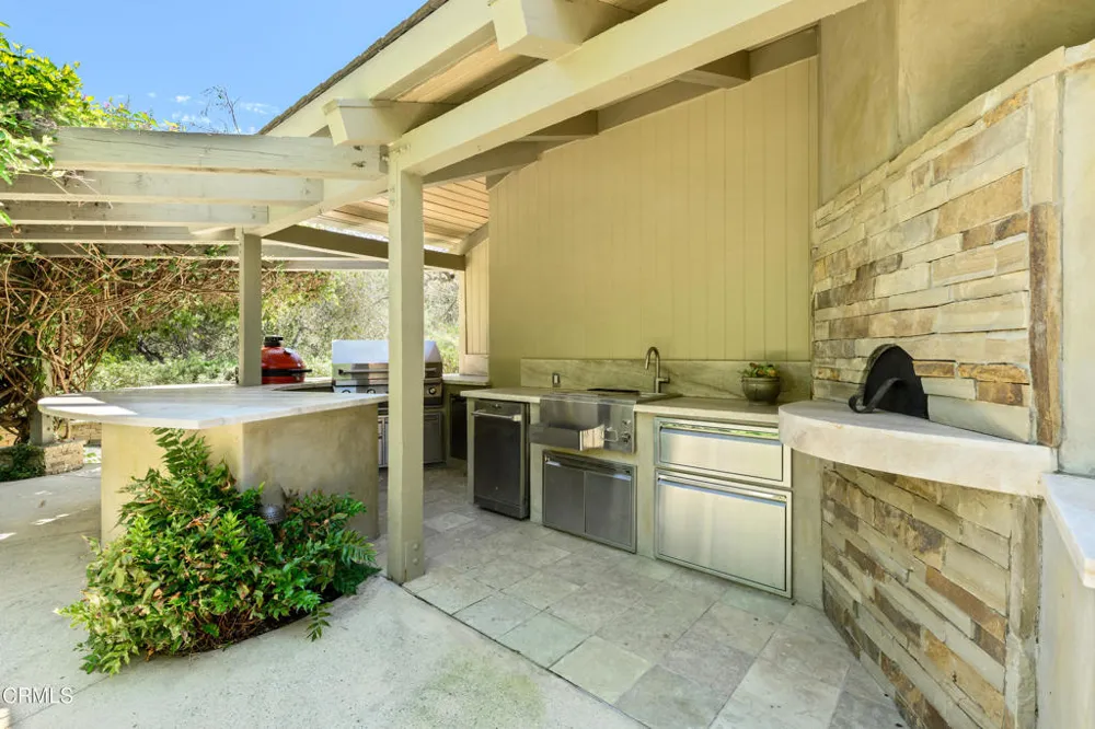 1476 Pathfinder Avenue Westlake Village, CA 91362
