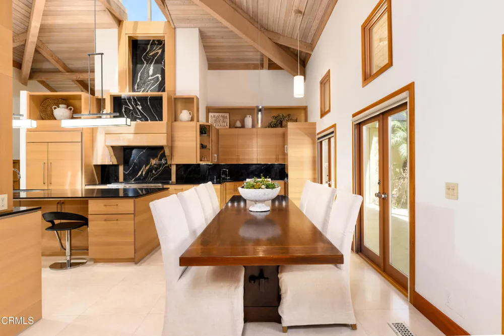 1476 Pathfinder Avenue Westlake Village, CA 91362
