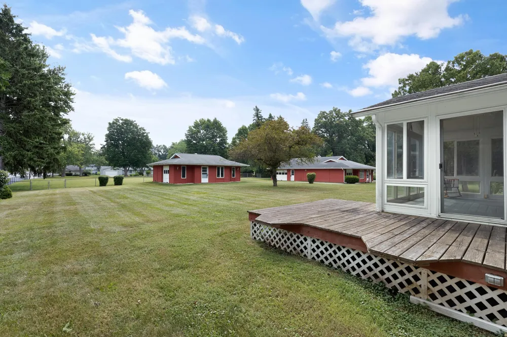 128 Schirmer Parkway Buchanan, MI 49107