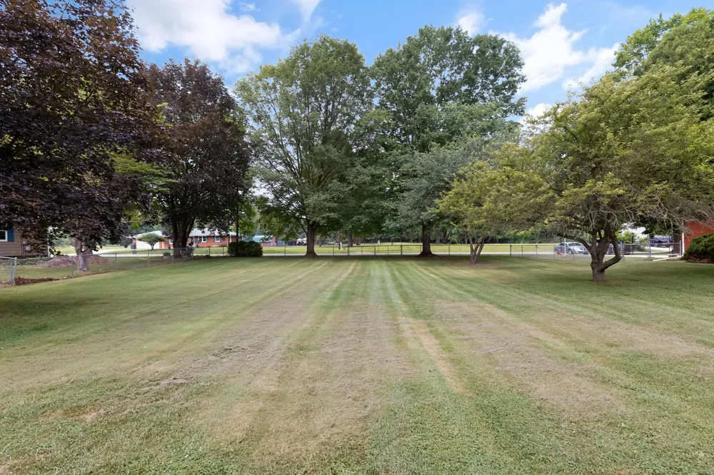 128 Schirmer Parkway Buchanan, MI 49107