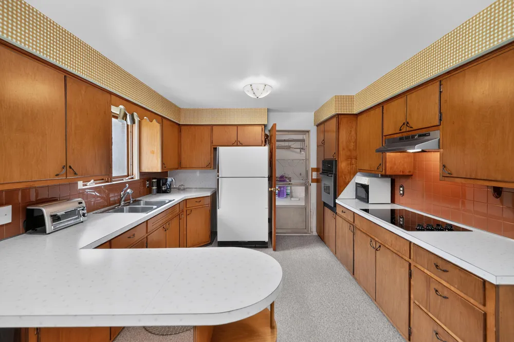 128 Schirmer Parkway Buchanan, MI 49107