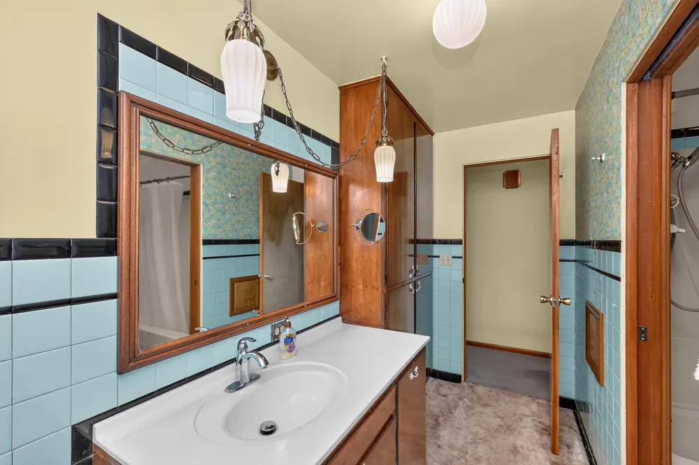 128 Schirmer Parkway Buchanan, MI 49107