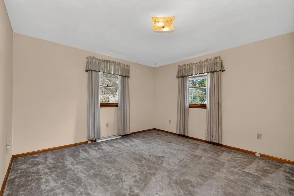 128 Schirmer Parkway Buchanan, MI 49107