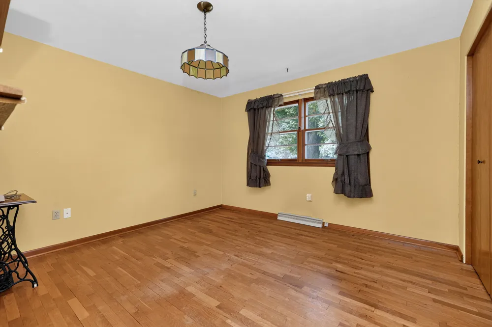 128 Schirmer Parkway Buchanan, MI 49107
