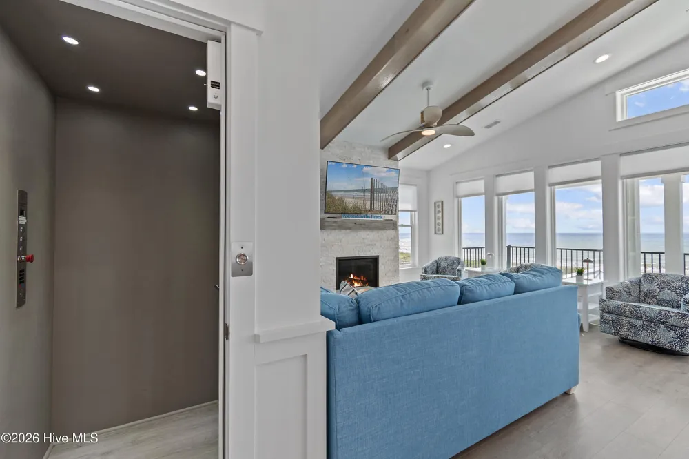 298 E First Street Ocean Isle Beach, NC 28469