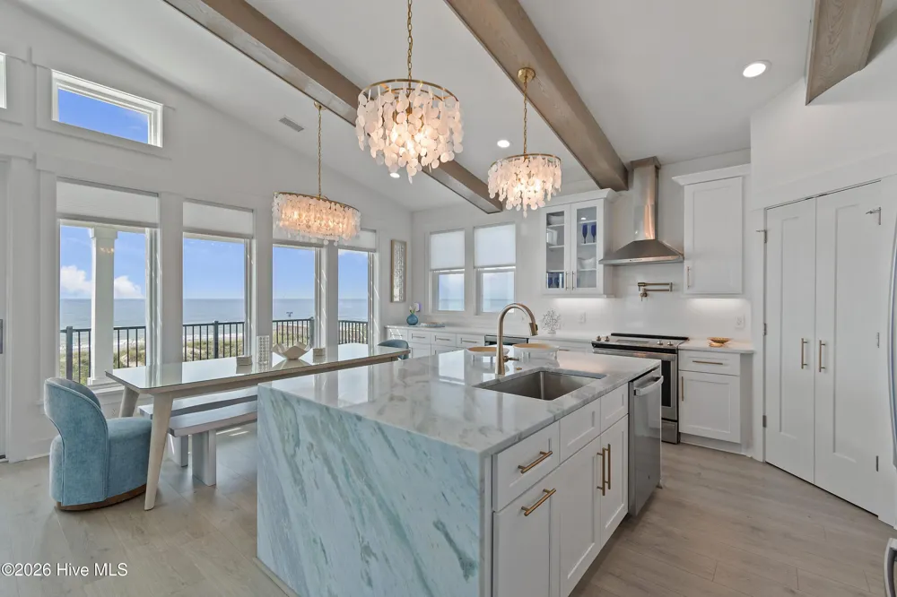 298 E First Street Ocean Isle Beach, NC 28469
