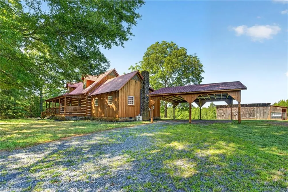 4269 Bright Star Lane Asheboro, NC 27205
