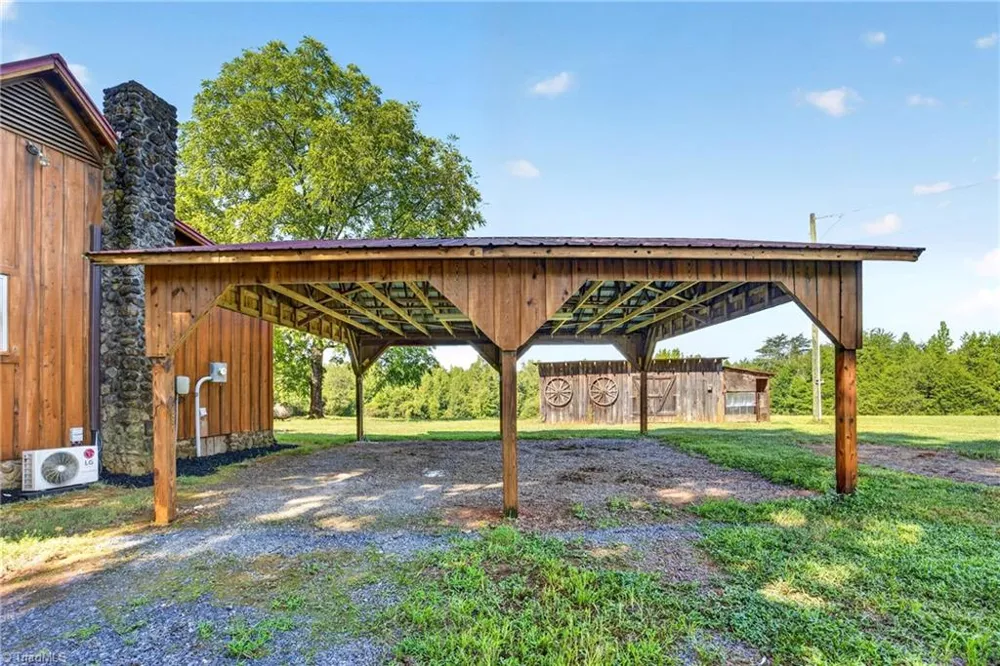 4269 Bright Star Lane Asheboro, NC 27205