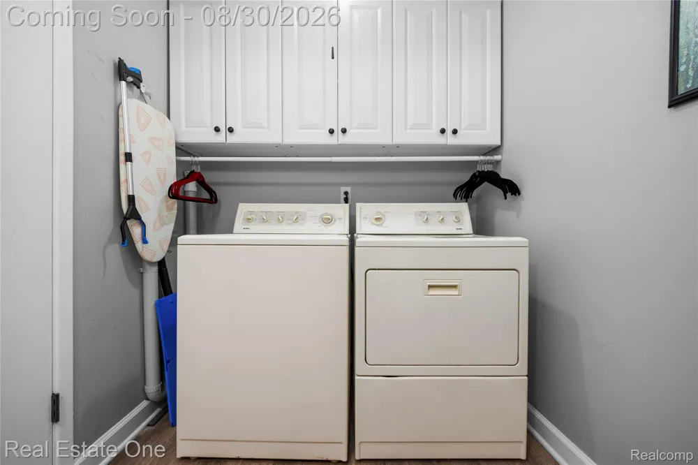 1667 Brentwood Drive Wixom City, MI 48393