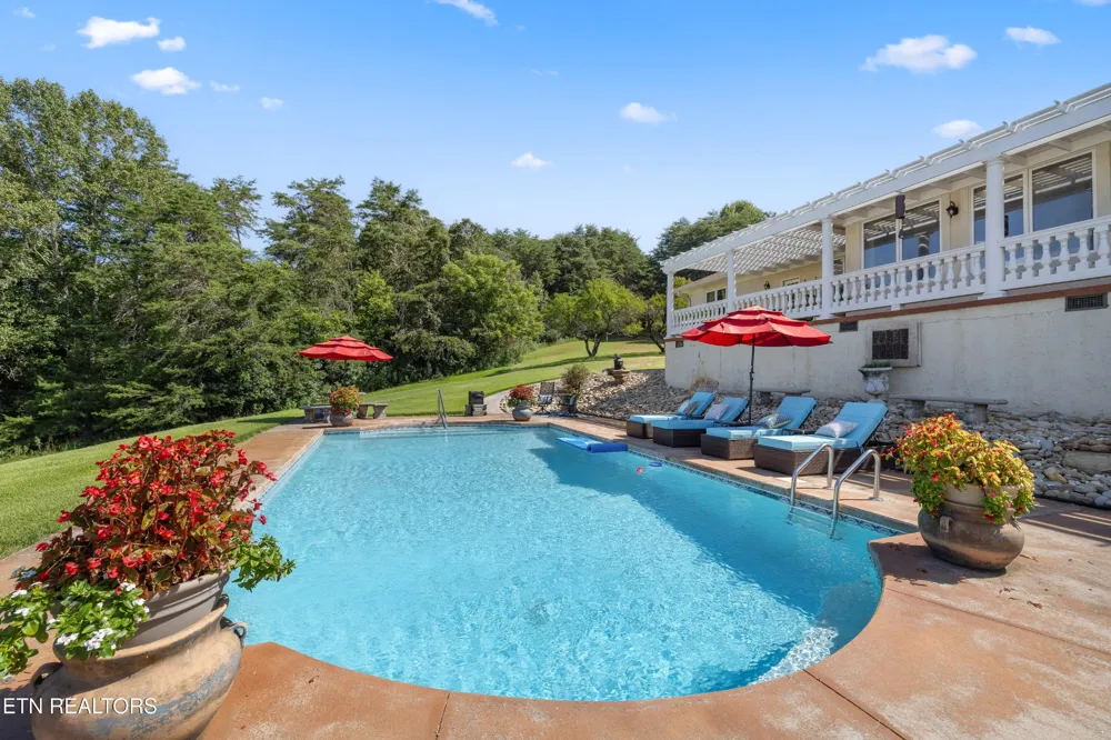 585 Little Dogwood Rd Kingston, TN 37763