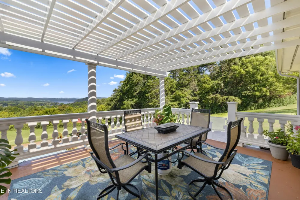 585 Little Dogwood Rd Kingston, TN 37763
