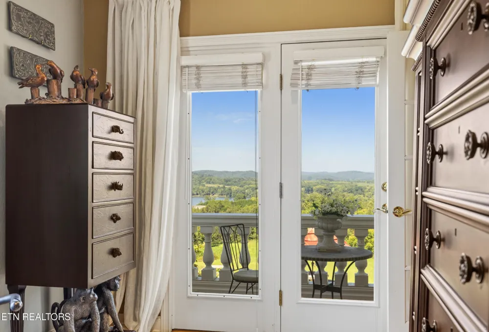 585 Little Dogwood Rd Kingston, TN 37763