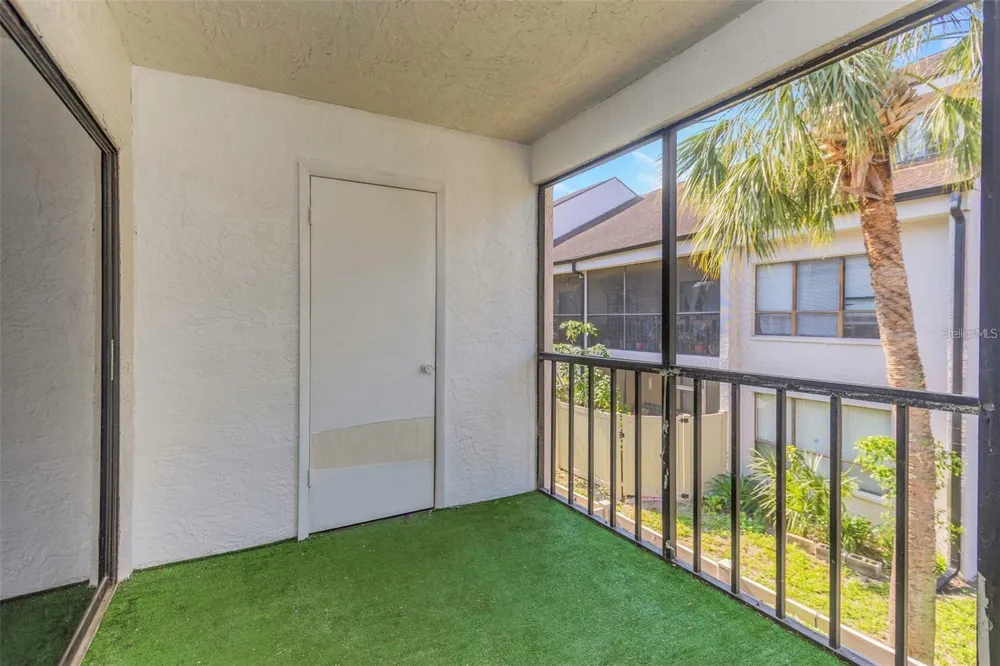 5151 PURITAN CIRCLE #1022 Tampa, FL 33617