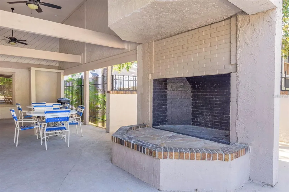 5151 PURITAN CIRCLE #1022 Tampa, FL 33617