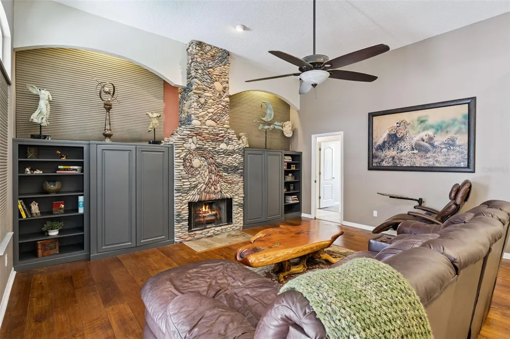 1006 PANTHER STREET Oviedo, FL 32765