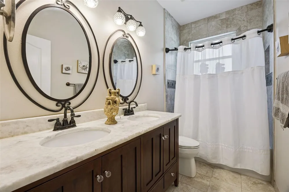 1006 PANTHER STREET Oviedo, FL 32765