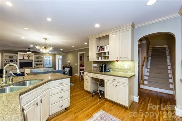 2842 Chelsea Drive Charlotte, NC 28209