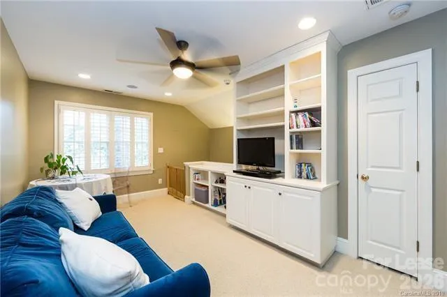 2842 Chelsea Drive Charlotte, NC 28209