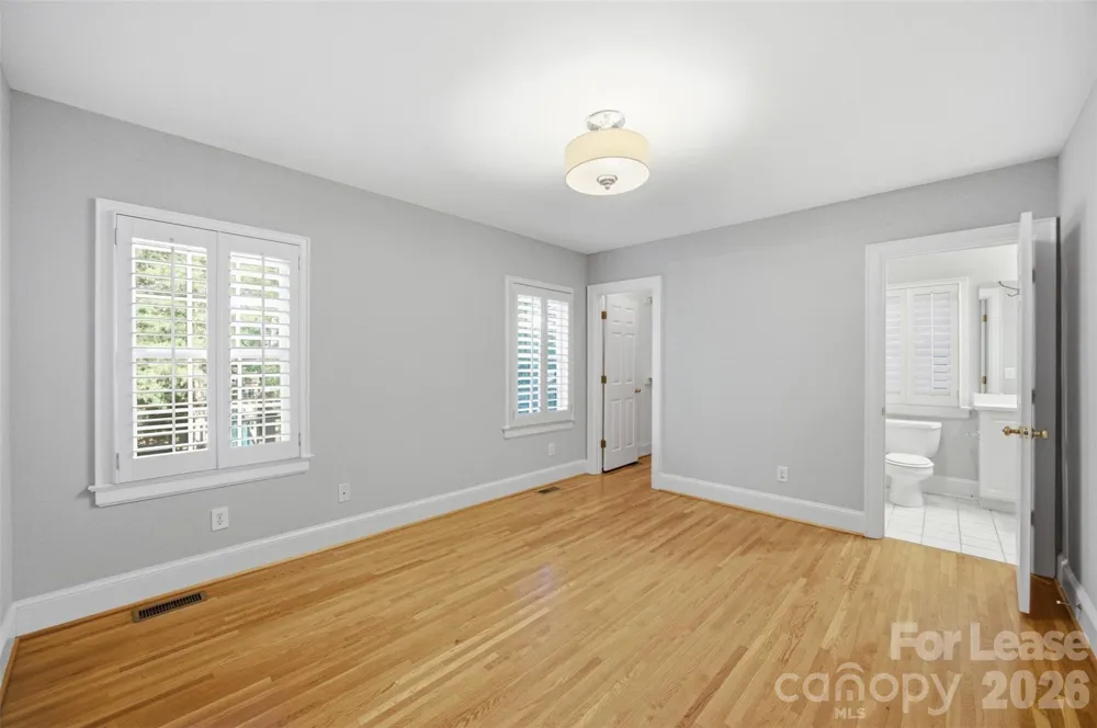 2842 Chelsea Drive Charlotte, NC 28209