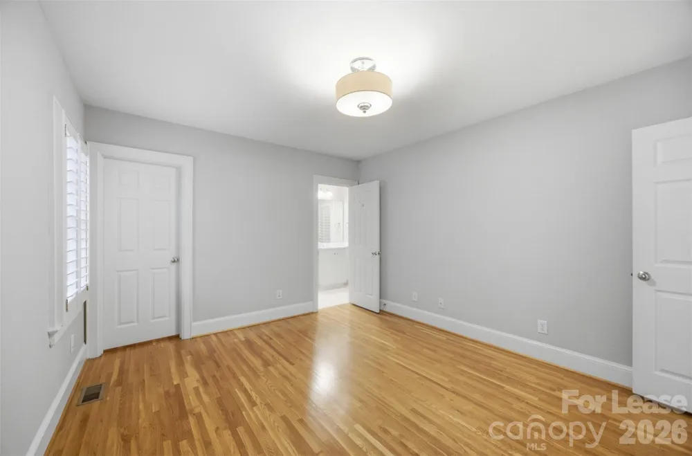 2842 Chelsea Drive Charlotte, NC 28209