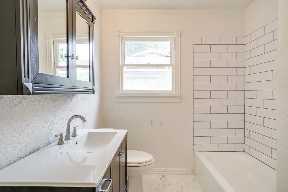 5736 Tracyne Drive Westworth Village, TX 76114