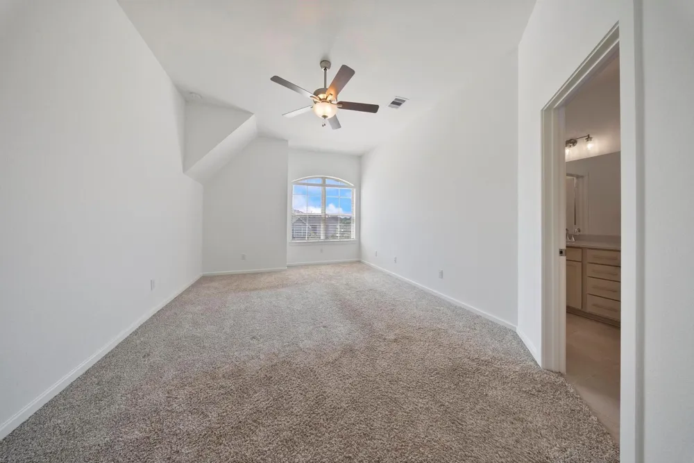 1615 Rustling Creek Drive Missouri City, TX 77459