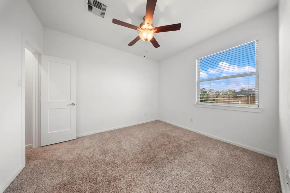 1615 Rustling Creek Drive Missouri City, TX 77459