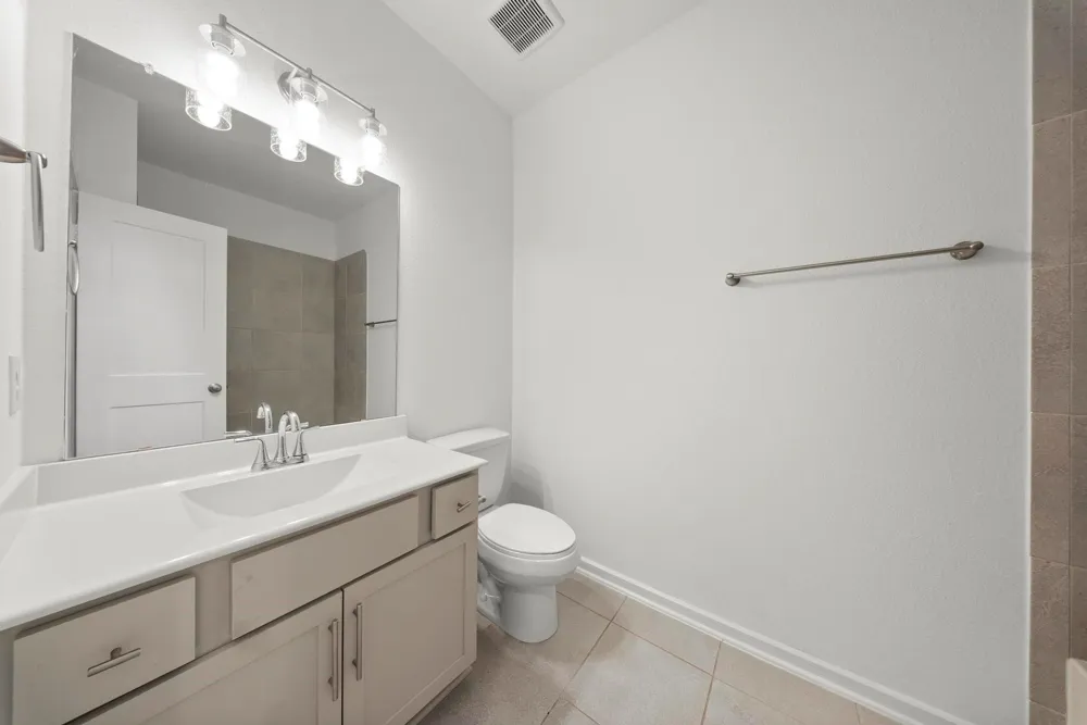 1615 Rustling Creek Drive Missouri City, TX 77459