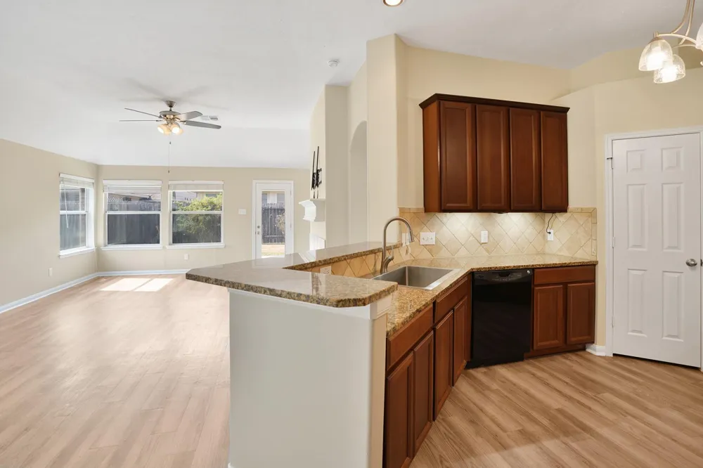 21558 Duke Alexander Drive Kingwood, TX 77339