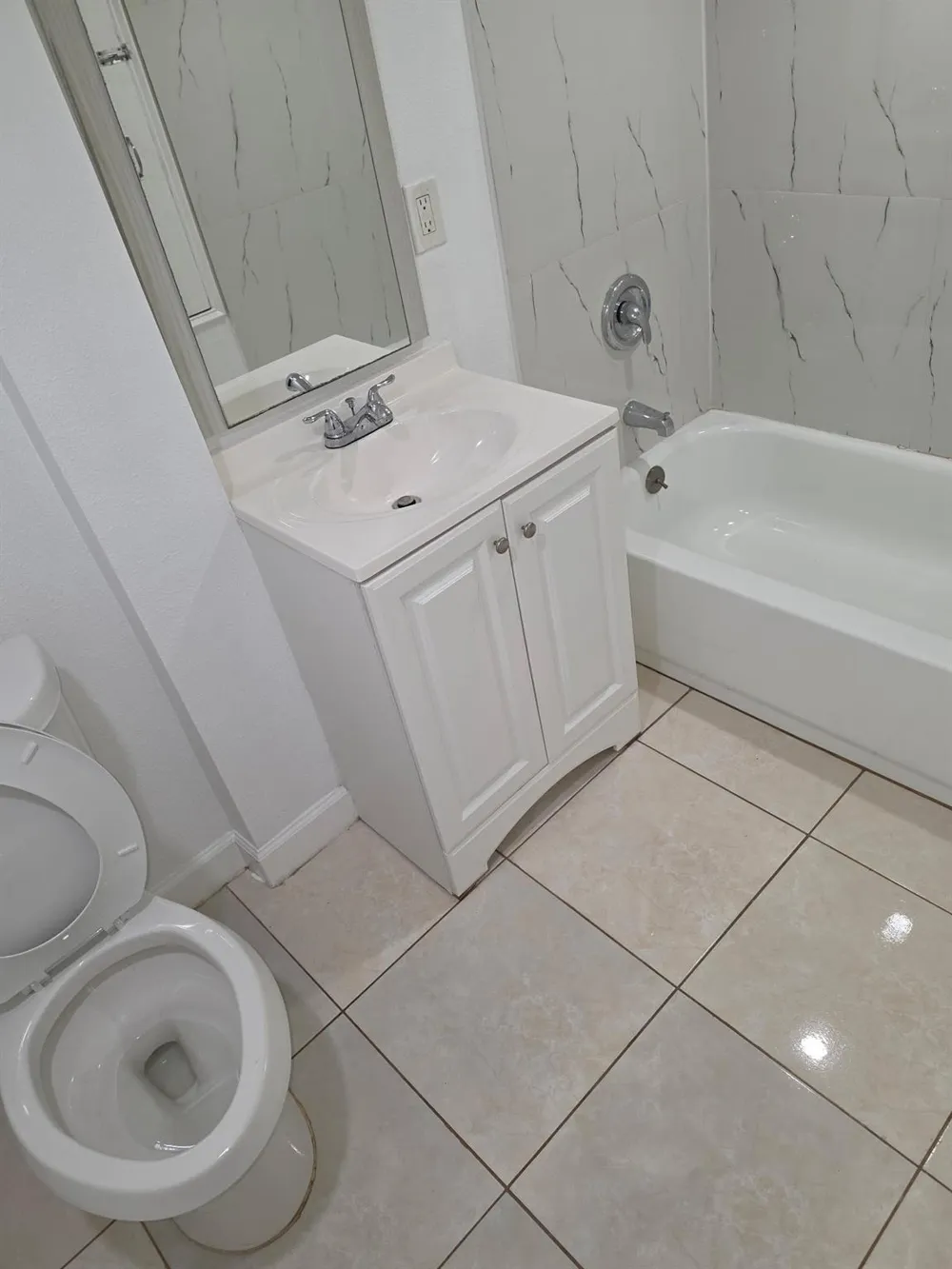 2206 Avenue M #C Rosenberg, TX 77471
