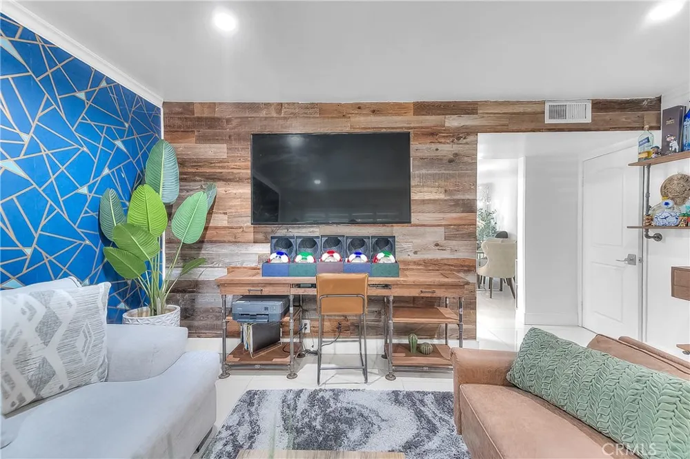 15906 Rowland La Puente, CA 91744